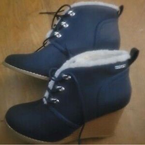 wedge boots